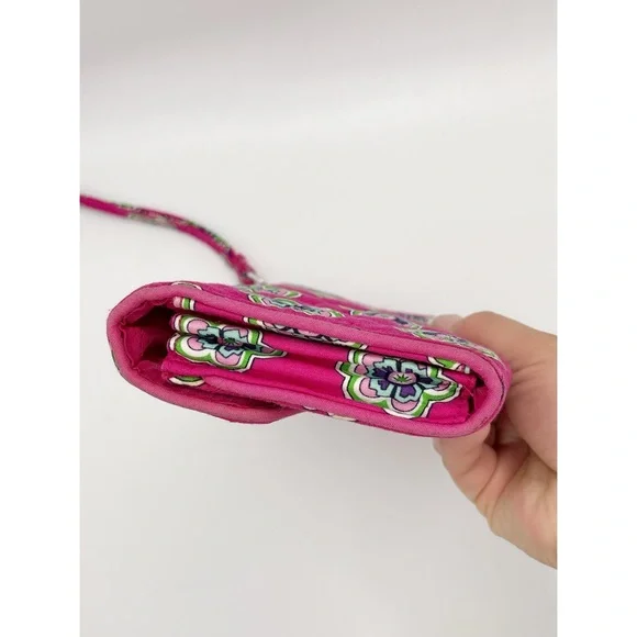 Vera‎ Bradley Pink Swirls Quilted Cotton Wallet - Picture 7 of 7